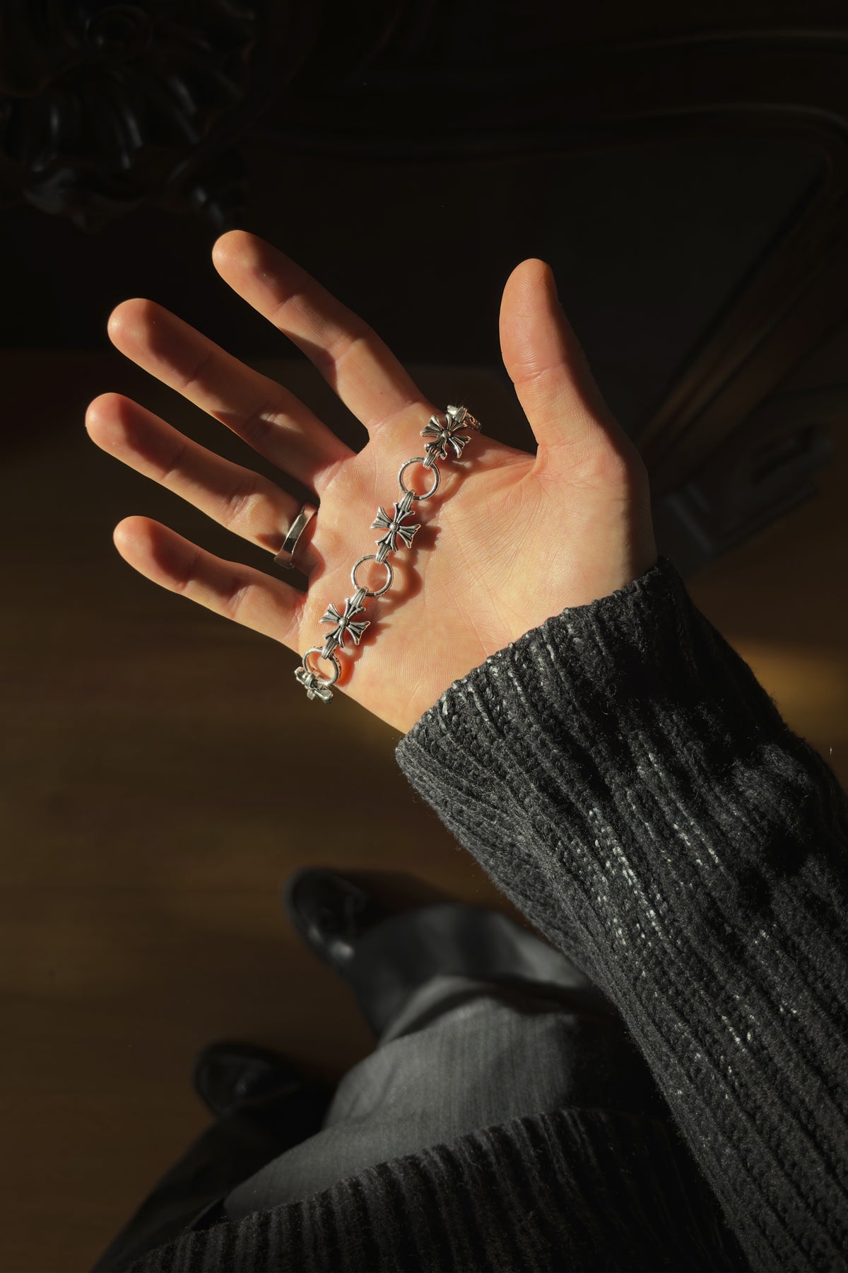 CAS DEIÀ LA CRUZ NECKLACE, handcrafted necklace with a silver finish