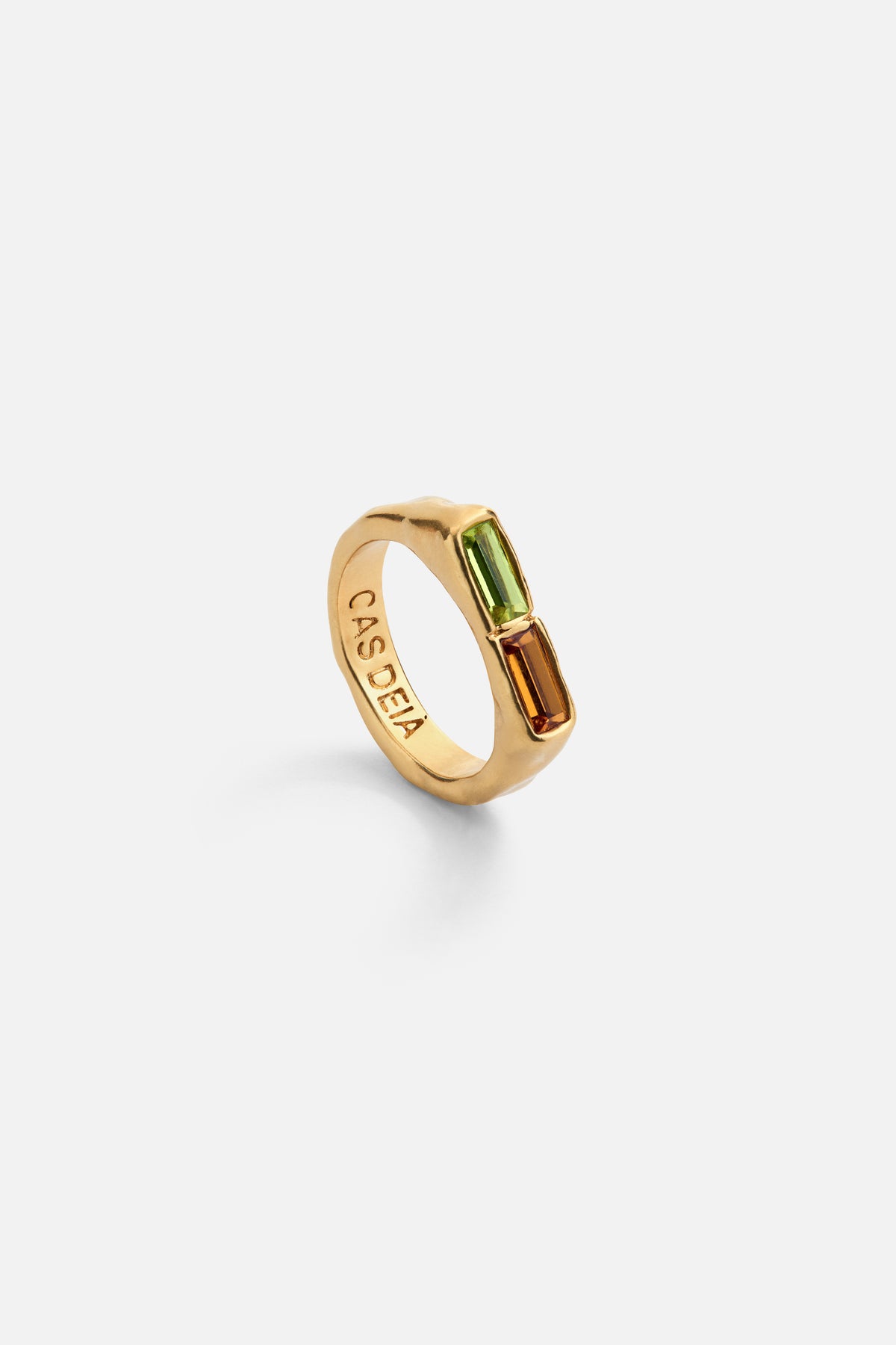 CAS DEIÀ 2 BAGUETTE RING GREEN & ORANGE, handcrafted ring with a gold finish, side view