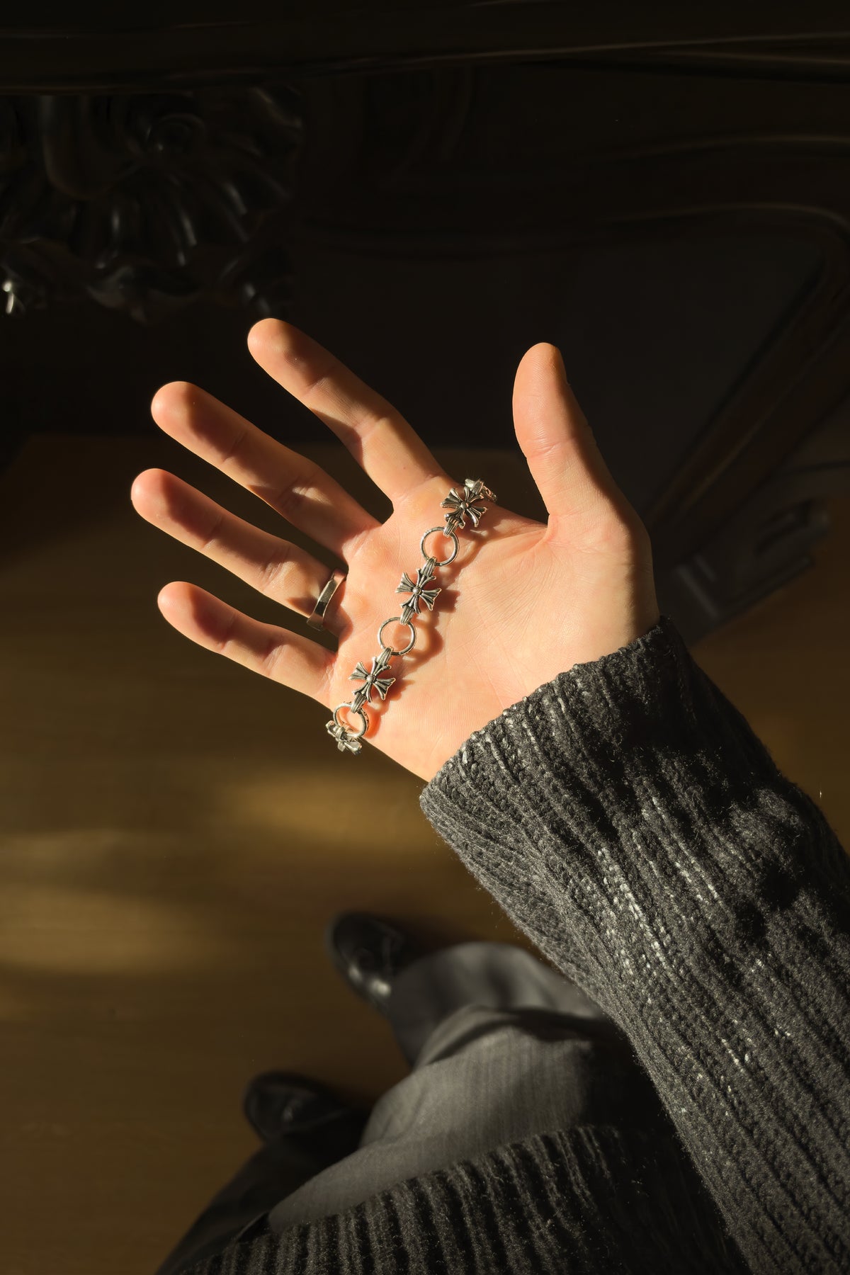 CAS DEIÀ LA CRUZ BRACELET, handcrafted bracelet with a silver finish