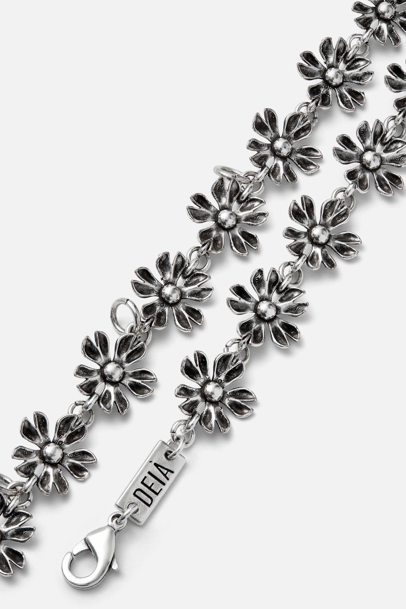 Les Fleurs Necklace Aged — Silver, handcrafted in Spain