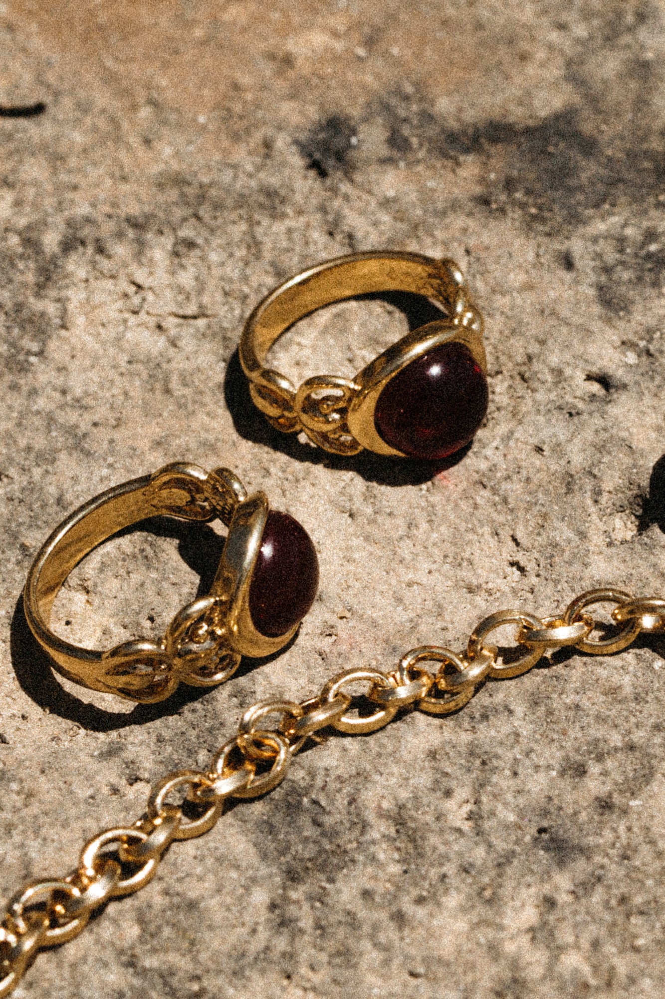 Rojo Sentencia Ring — Gold, handcrafted in Spain