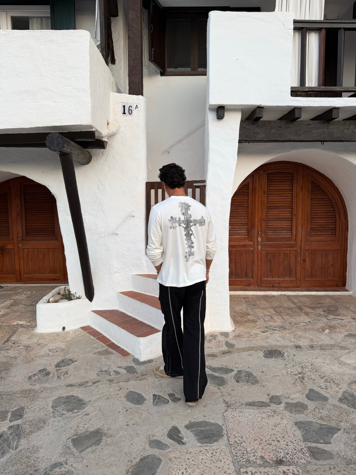 Worn by creators - Cruz Longsleeve Tee