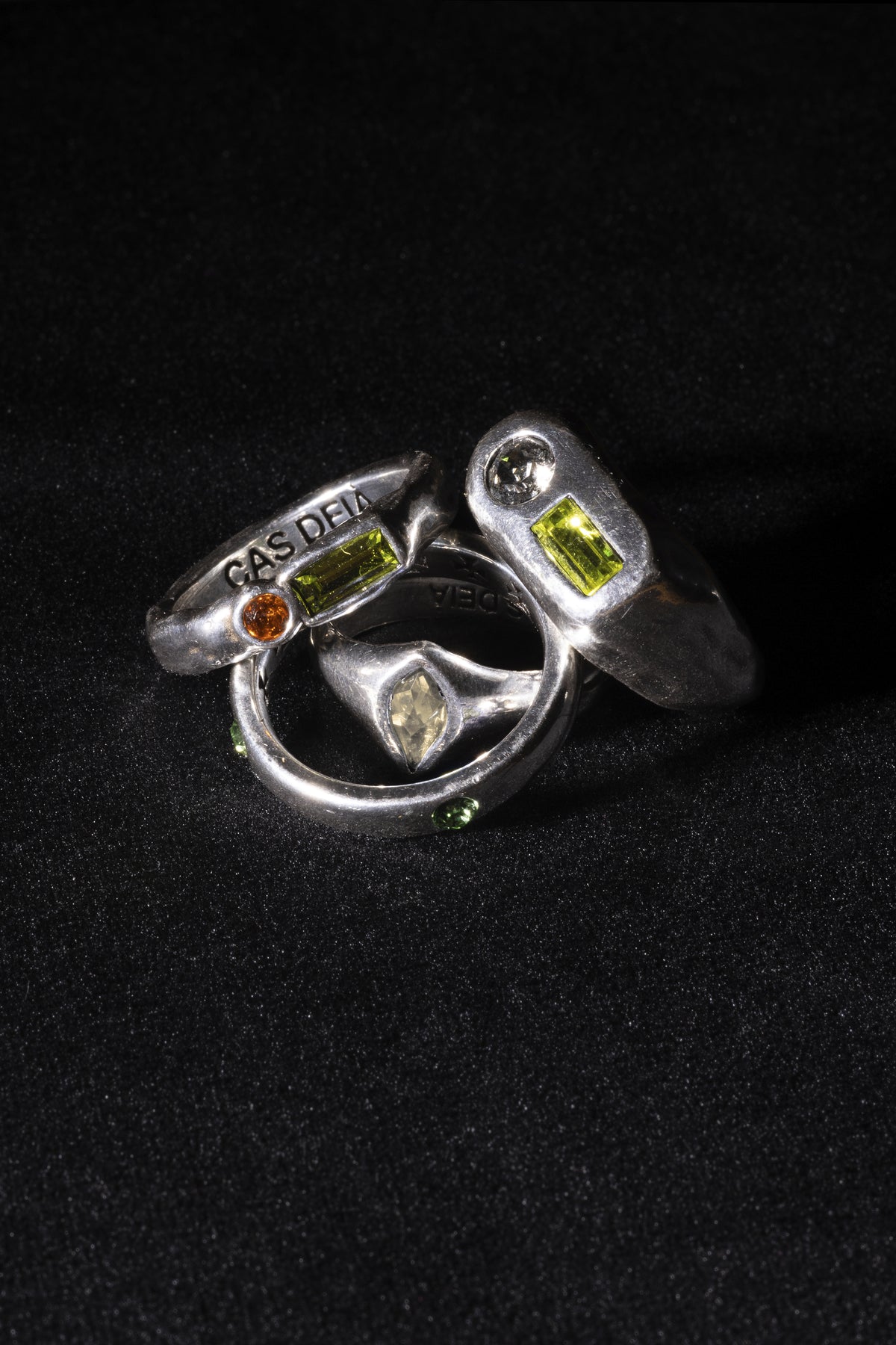 CAS DEIÀ GOTA RING CHAMPAGNE with other CAS DEIÀ rings, silver finish